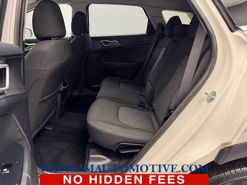 Used 2024 Kia Sportage LX AWD/4WD image 14