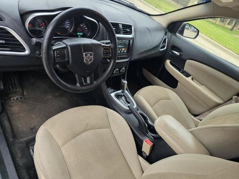 Used 2014 Dodge Avenger SE FWD image 10