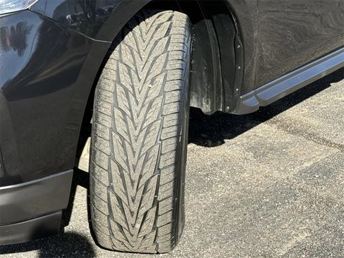 Used 2019 Nissan Pathfinder SV image 25