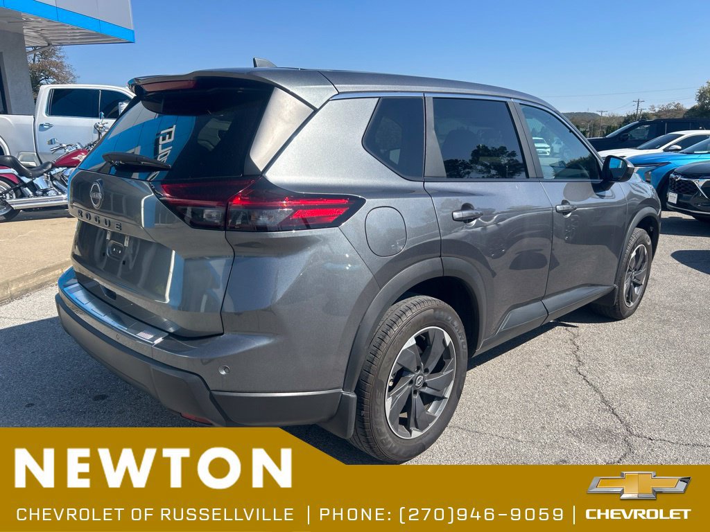 Used 2025 Nissan Rogue SV FWD image 14