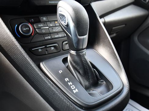 Used 2019 Ford Transit Connect XLT image 25