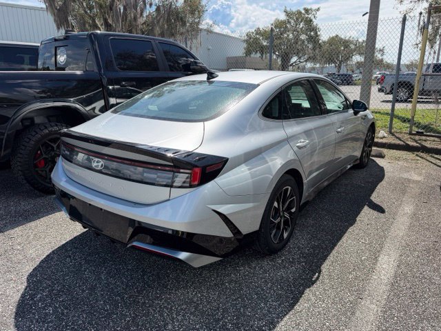 Used 2025 Hyundai Sonata SEL FWD image 8