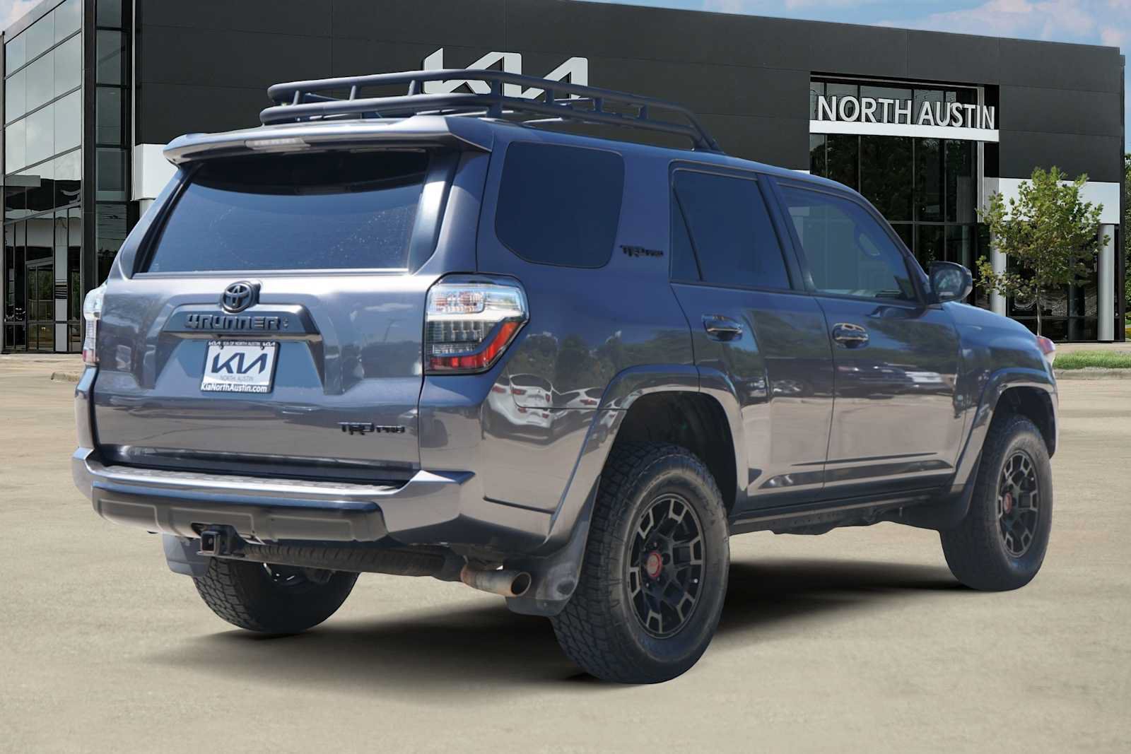 Used 2022 Toyota 4Runner TRD Pro AWD/4WD image 5