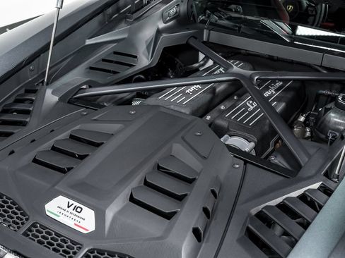 Used 2021 Lamborghini Huracan EVO RWD image 54