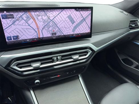 Used 2024 BMW 330i Sedan image 23