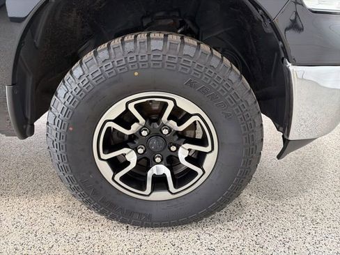 Used 2014 RAM 1500 Big Horn image 33