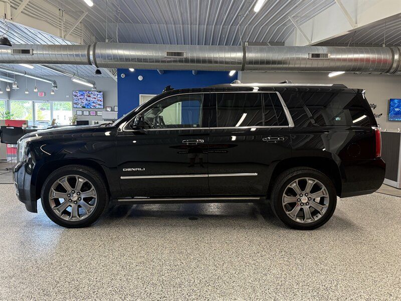 Used 2015 GMC Yukon Denali w/ Premium Package AWD/4WD image 4