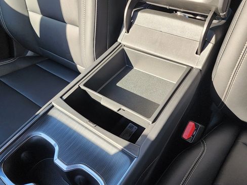 New 2026 GMC Acadia Elevation w/ Black Edition image 32