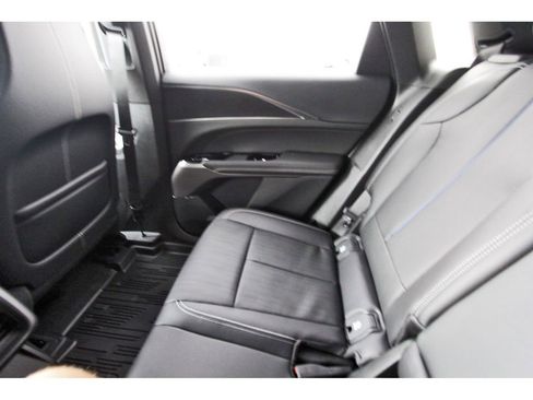 New 2026 Cadillac Lyriq Sport image 12