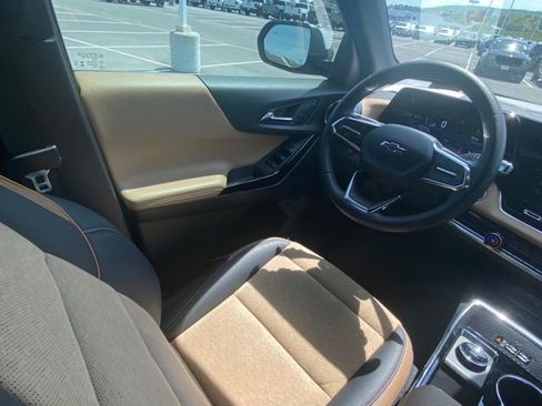 Used 2026 Chevrolet Equinox ACTIV w/ Convenience Package III AWD/4WD image 24