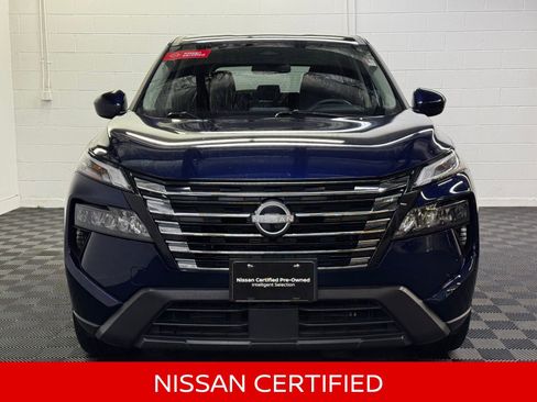 Certified 2025 Nissan Rogue SV image 9