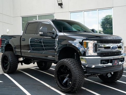 Used 2019 Ford F250 XLT AWD/4WD image 7