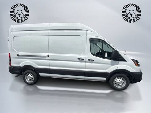 New 2026 Ford Transit 350 148 High Roof RWD image 5