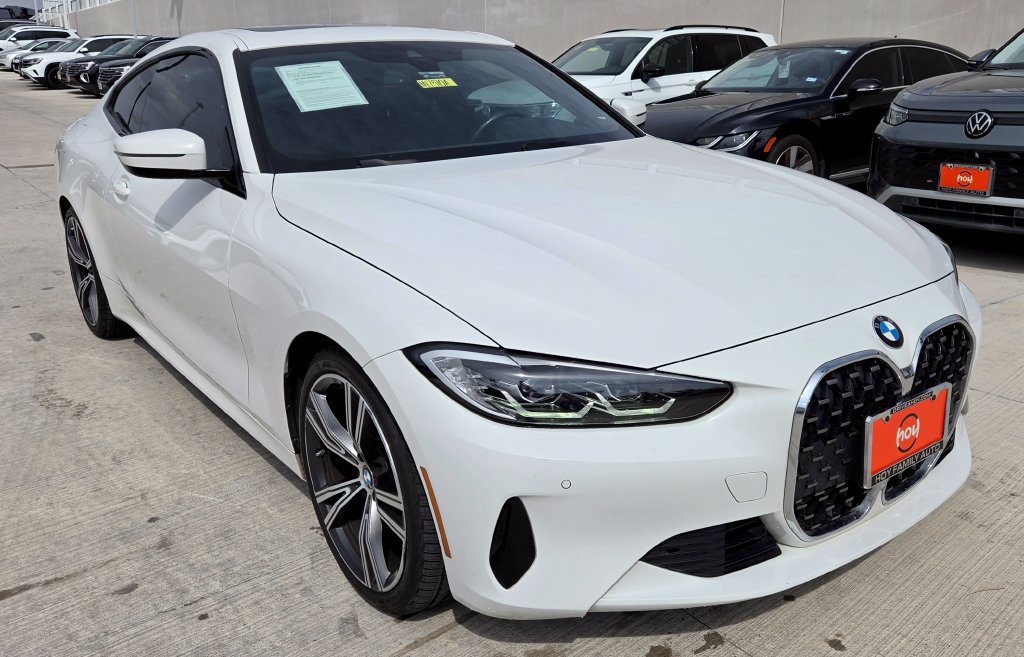 Used 2023 BMW 430i Coupe w/ Convenience Package RWD image 3