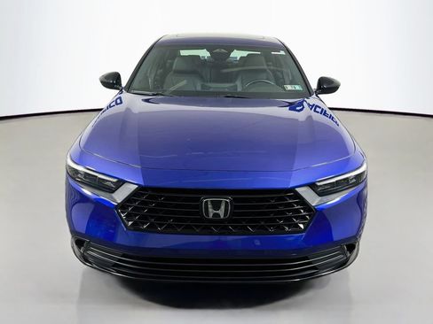 Used 2023 Honda Accord Sport image 3