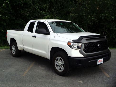 Used 2019 Toyota Tundra SR AWD/4WD image 3