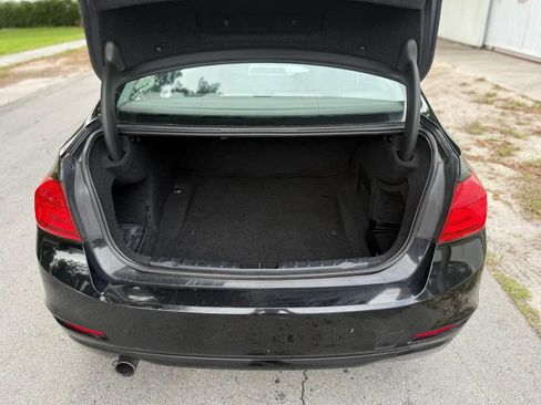 Used 2013 BMW 320i Sedan RWD image 6
