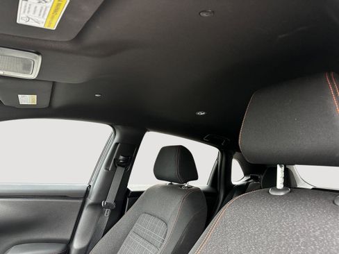 Certified 2025 Honda HR-V Sport image 19