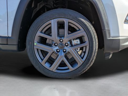 New 2026 Jeep Compass Limited image 11