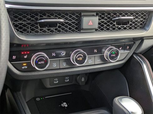 Certified 2025 Acura ADX A-Spec image 25