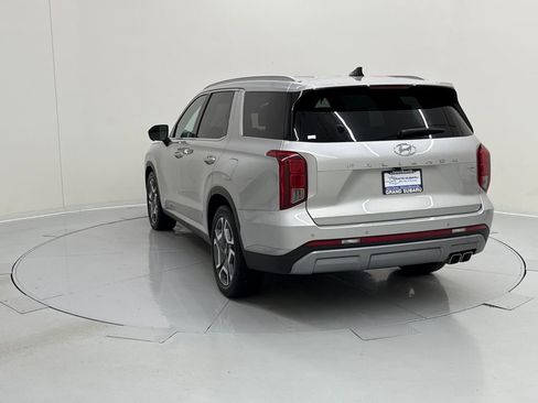 Used 2024 Hyundai Palisade SEL w/ Premium Package image 3