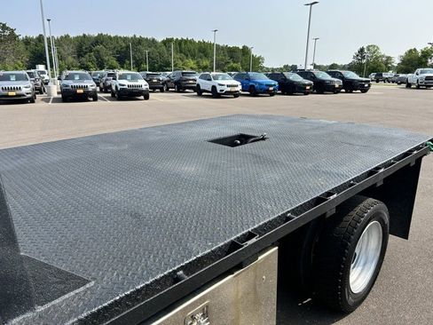 Used 2017 RAM 4500 Tradesman w/ Power Accessory Group image 7