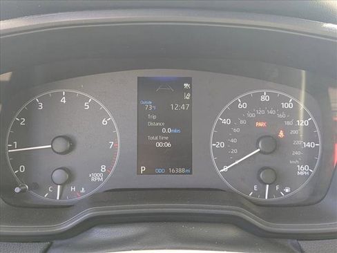 Certified 2025 Toyota Corolla LE image 10