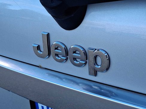 Used 2007 Jeep Grand Cherokee Overland image 29