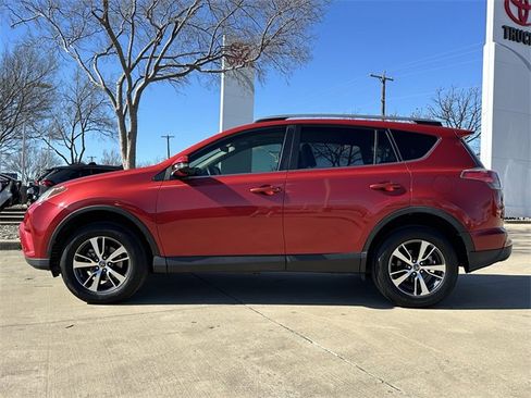 Used 2017 Toyota RAV4 XLE image 2