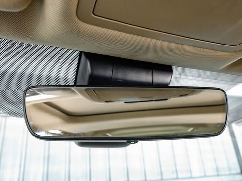 Used 2018 Toyota Highlander XLE image 23