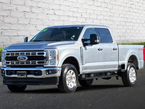 Used 2024 Ford F250 XLT image 8