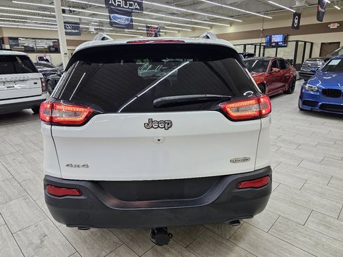 Used 2014 Jeep Cherokee Latitude w/ Comfort/Convenience Group image 7