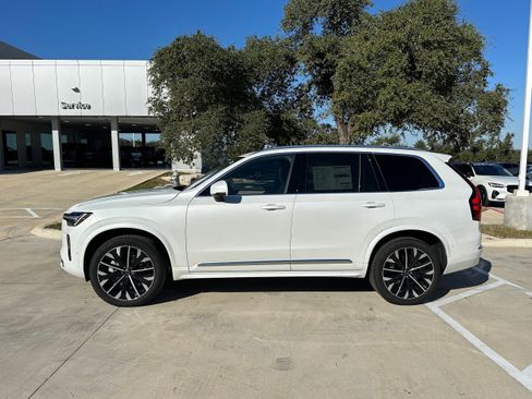 New 2026 Volvo XC90 B6 Plus w/ Protection Package Premier AWD/4WD image 3