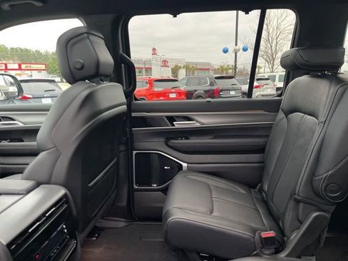 New 2026 Jeep Grand Wagoneer Limited AWD/4WD image 14