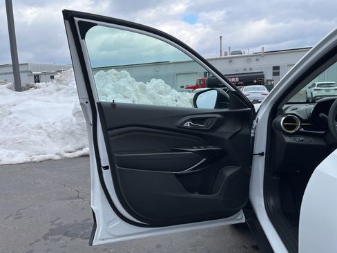 New 2026 Chevrolet Trax ACTIV w/ Sunroof Package image 13