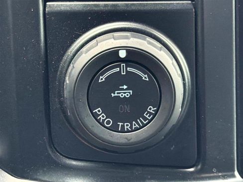Used 2024 Ford F250 Lariat w/ Lariat Ultimate Package AWD/4WD image 24
