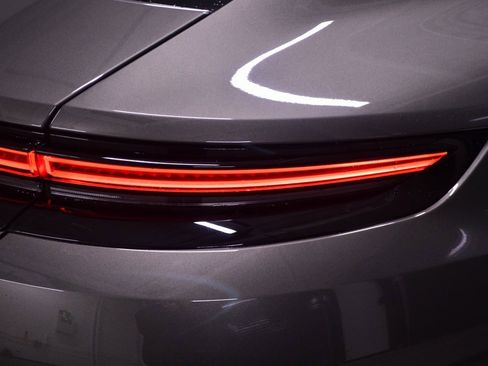 Certified 2025 Porsche Panamera 4 image 10