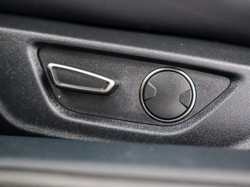 Used 2019 Ford Mustang Shelby GT350 w/ Technology Package image 29