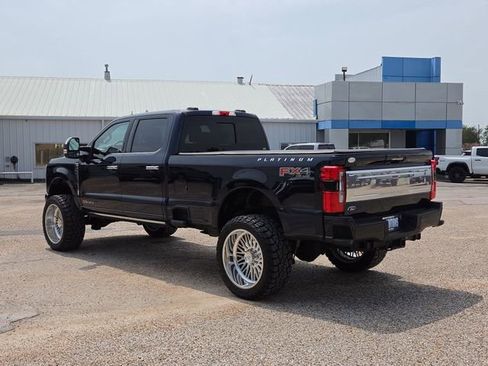 Used 2024 Ford F350 Platinum w/ FX4 Off-Road Package AWD/4WD image 43