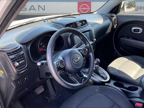 Used 2019 Kia Soul + FWD image 15