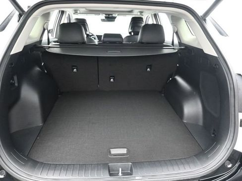 Used 2025 Kia Sportage SX image 28