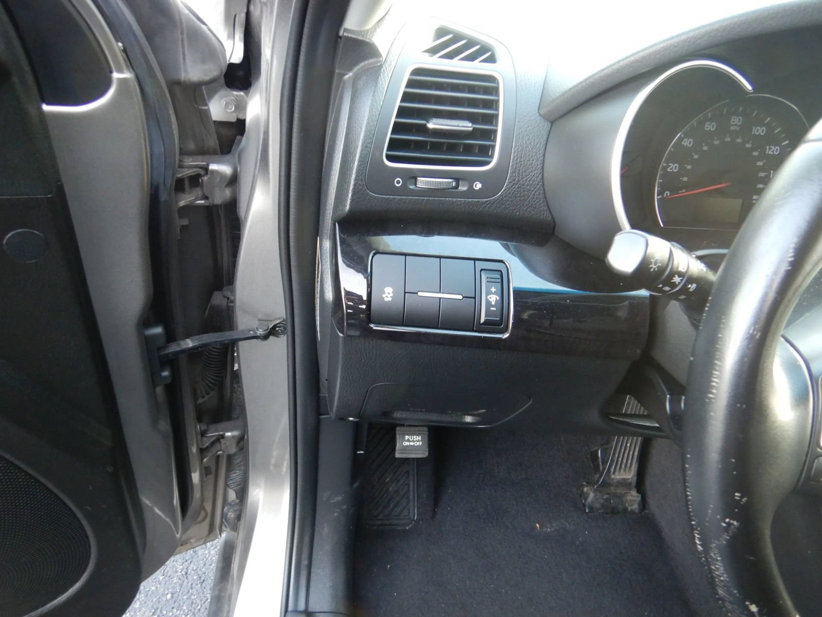 Used 2014 Kia Sorento LX FWD image 15