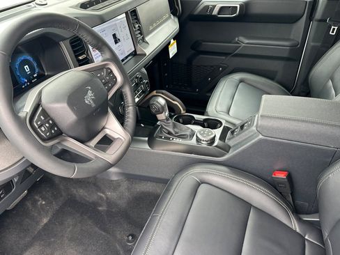 New 2026 Ford Bronco Badlands AWD/4WD image 9