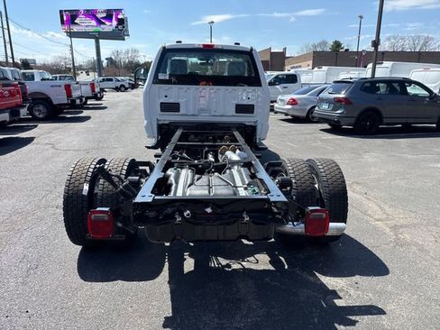 New 2026 Ford F550 4x4 Regular Cab Super Duty image 10