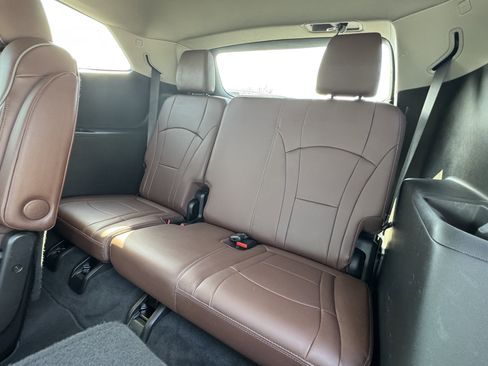 Used 2021 Buick Enclave Avenir w/ Avenir Technology Package image 10