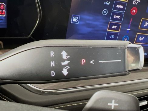 Used 2025 Chevrolet Tahoe Premier image 17