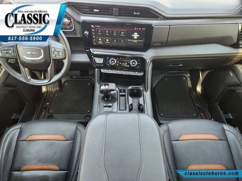 Used 2023 GMC Sierra 1500 AT4 w/ AT4 Premium Package AWD/4WD image 2