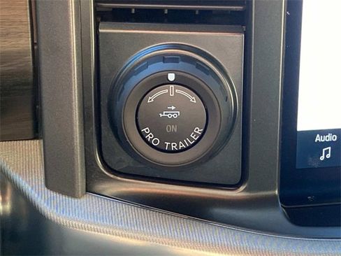 Used 2025 Ford F150 Lariat w/ FX4 Off-Road Package image 29