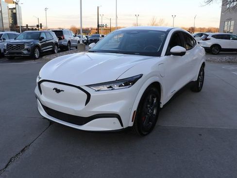 Used 2022 Ford Mustang Mach-E Select w/ Comfort/Technology Package image 2