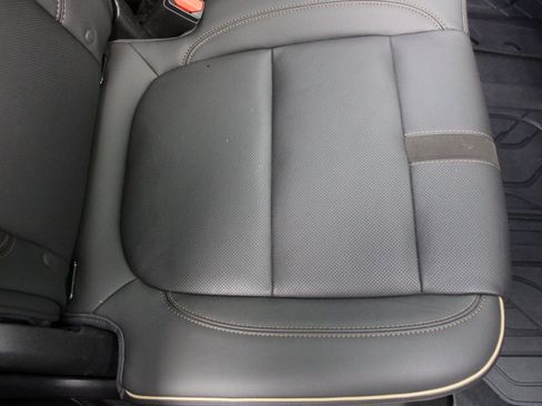 Used 2020 Chevrolet Blazer Premier w/ Driver Confidence II Package image 32